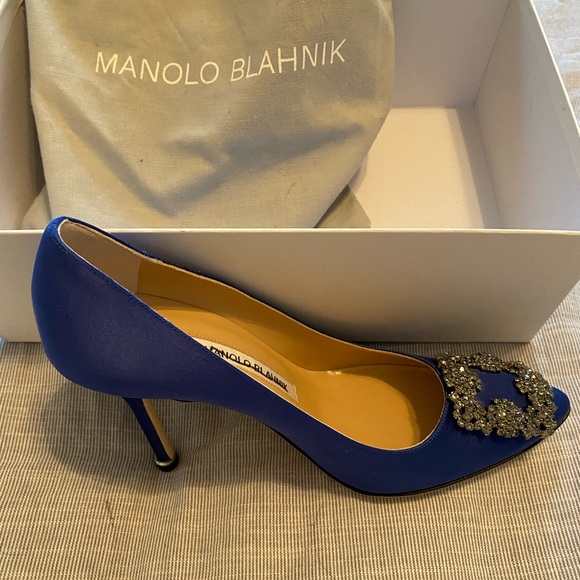 Blue jeweled Manola Blahniks. Slip Heel 3-4 in - Picture 4 of 5